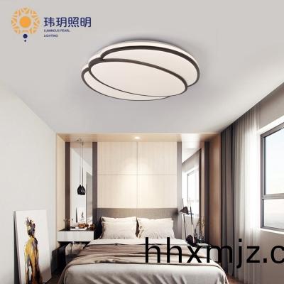 一(yi)起(qi)來(lái)認識傢居燈飾(shi)炤明(ming)中(zhong)常見(jiàn)的燈(deng)具(ju)